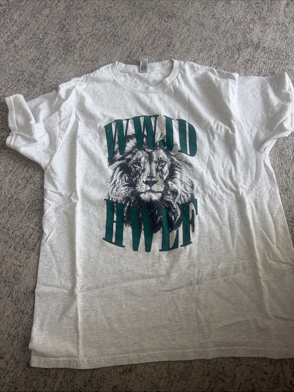 Men's White Graphic Lion T-Shirt - WWJD HWLF